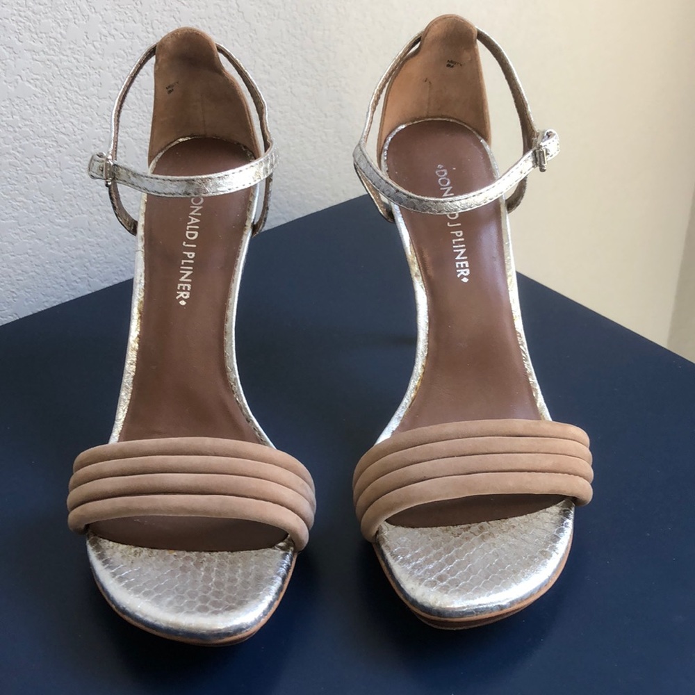 NWOT! Donald J Pliner Misty High Heeled Sandals